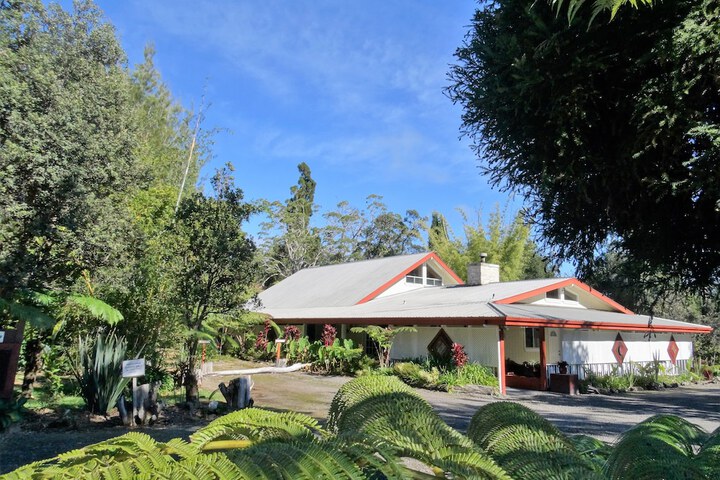 Lokahi Lodge