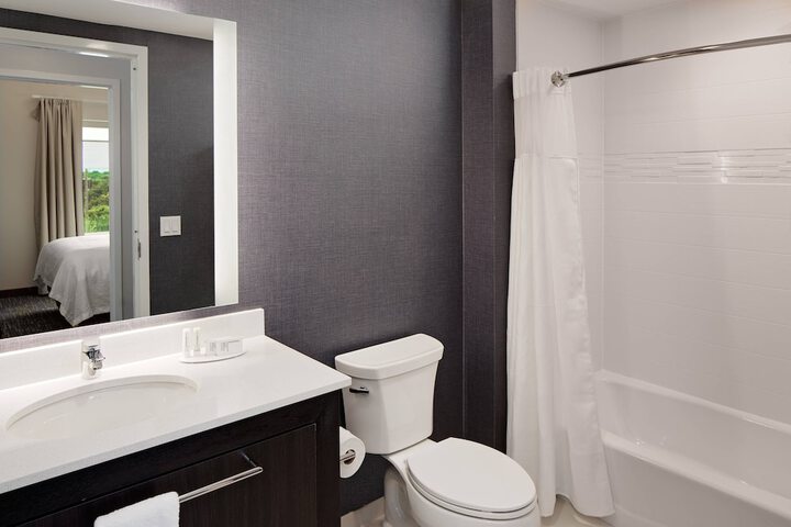 Residence Inn by Marriott Detroit Farmington Hills
