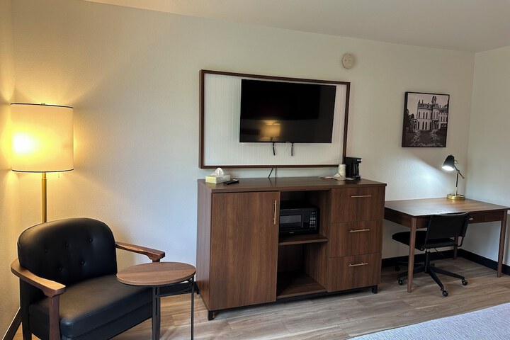 Hotel Vervana Trademark Collection by Wyndham