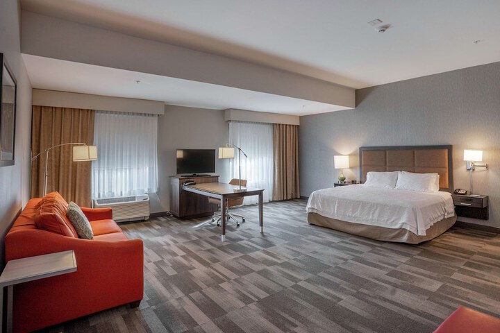Room 21 of 35