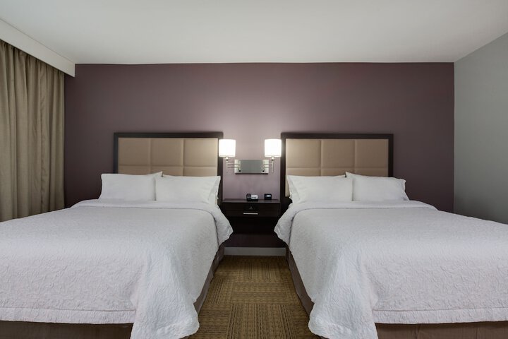 Room 11 of 40