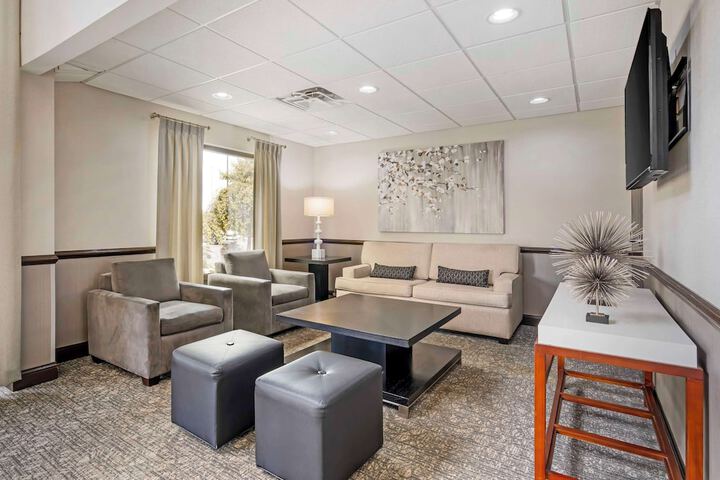 Best Western Suites
