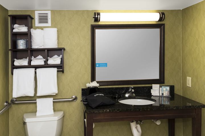 Hampton Inn Winston-Salem Hanes Mall
