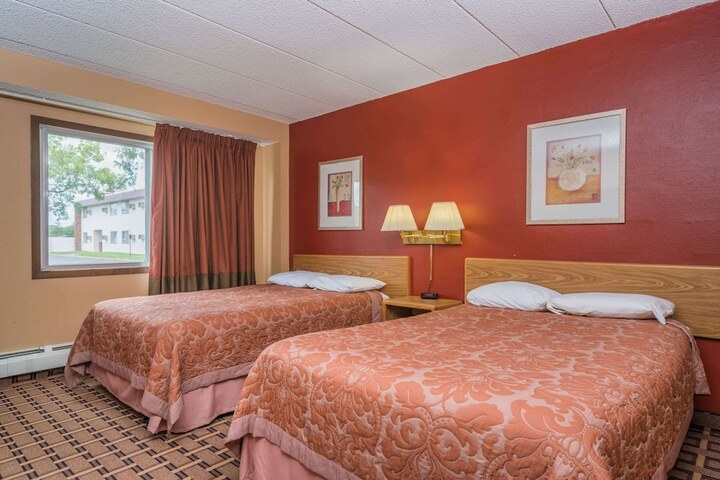 Room 23 of 35