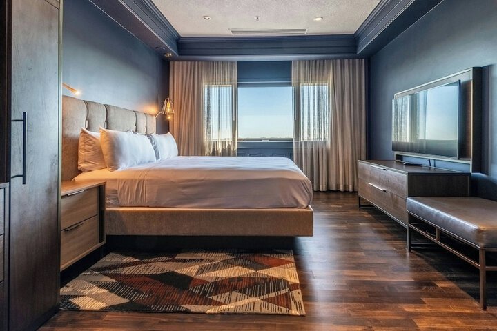 Room 74 of 161
