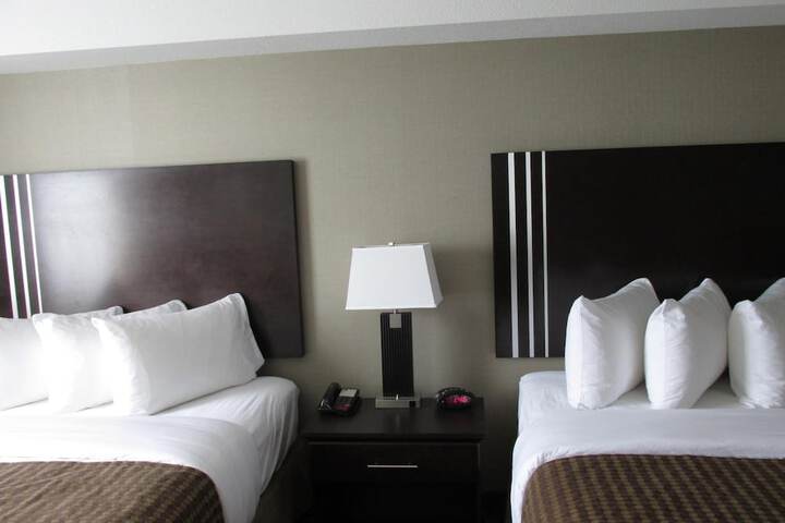 Room 13 of 34