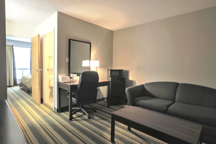 Room 32 of 125
