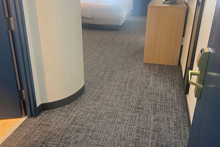 Room 37 of 41