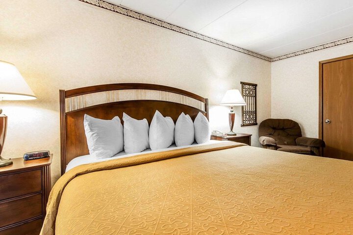 Room 16 of 32