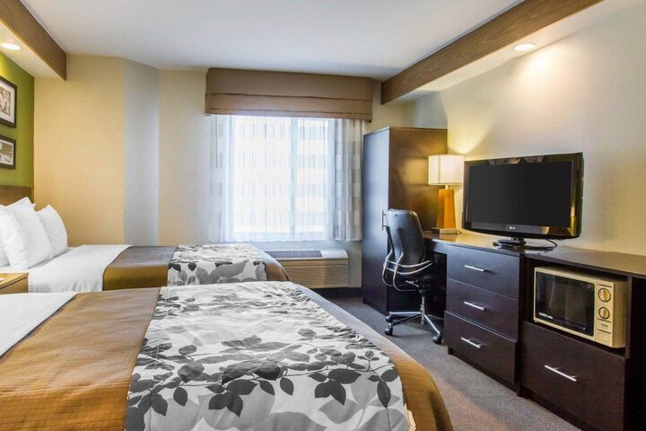 Room 6 of 21