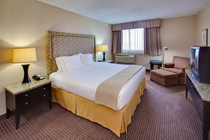 Holiday Inn Express Chicago-Palatine