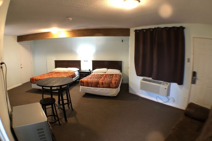 Room 85 of 154