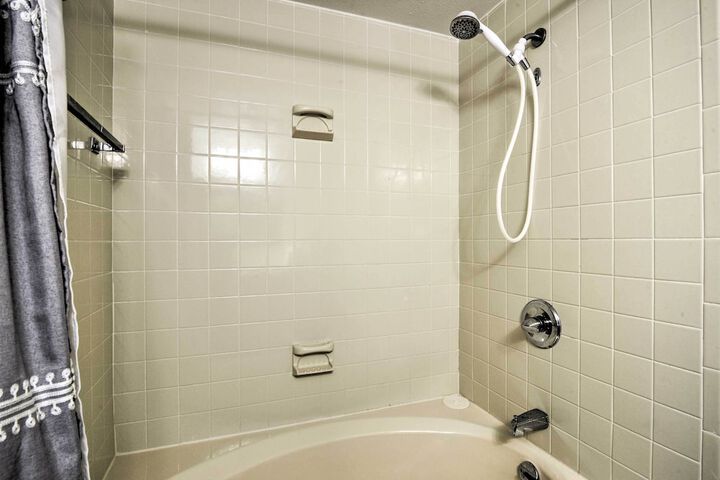 Condo by Pinehurst Golf Course w / Peaceful Patio