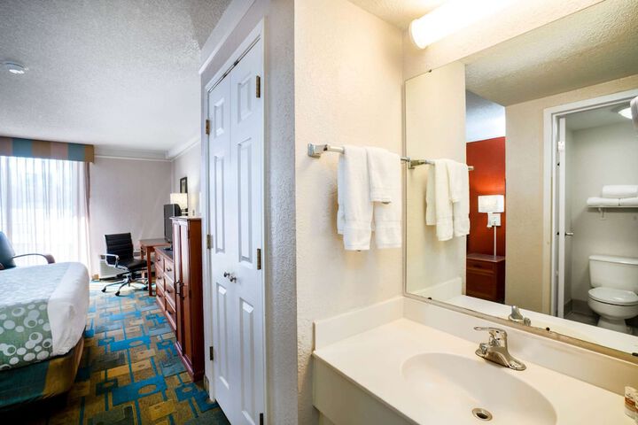 Room 20 of 60