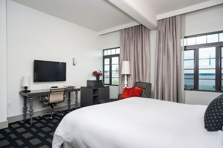 The Padre Hotel