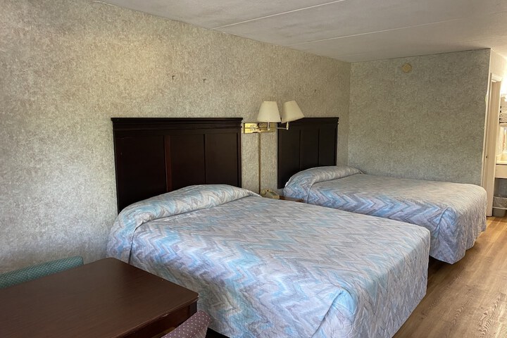Room 42 of 50