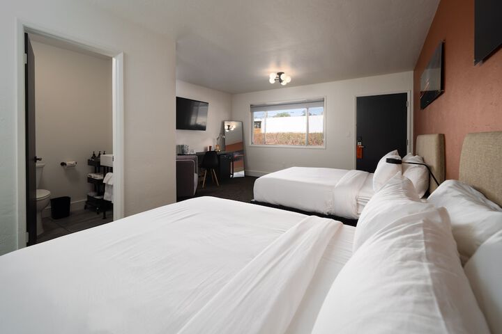Room 19 of 32