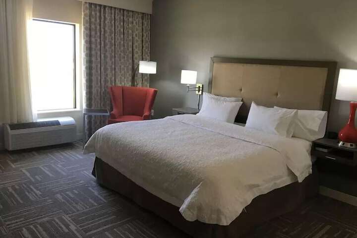 Room 21 of 57