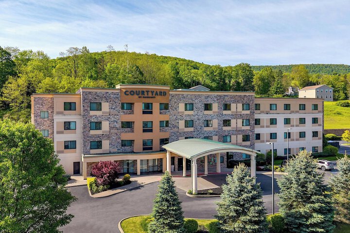 Courtyard Oneonta