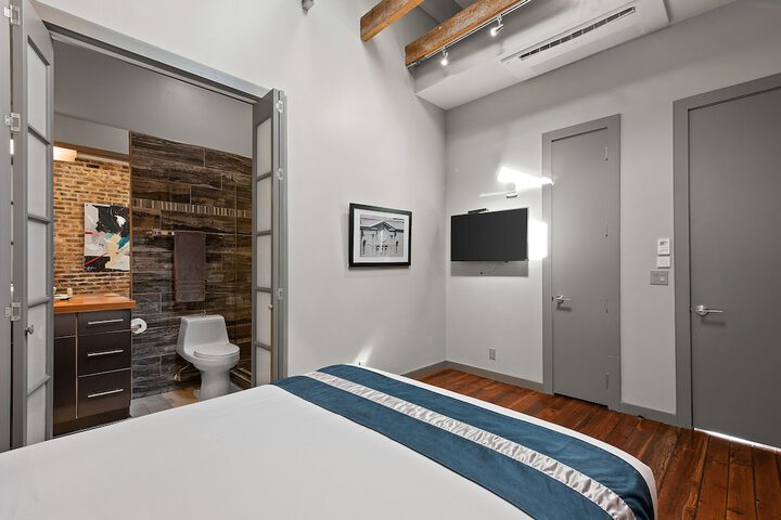 Room 297 of 488