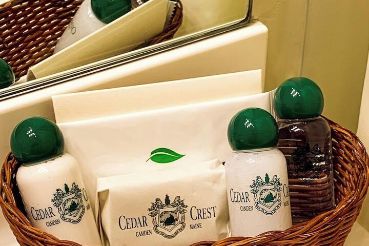 Cedar Crest Inn