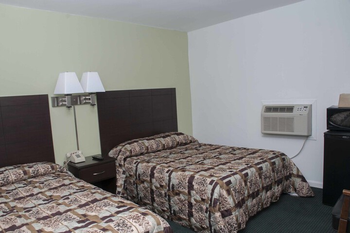 Room 28 of 43