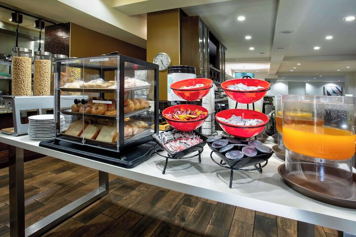 Breakfast/Coffee Service 30 of 35