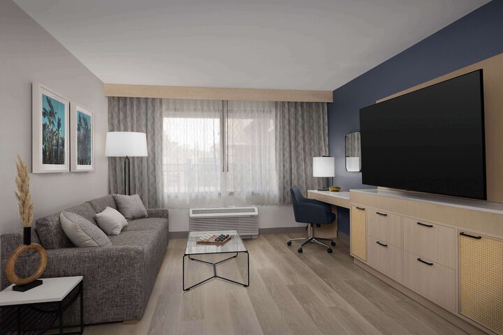 Room 33 of 55