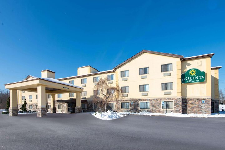 Hotel 2 of 57