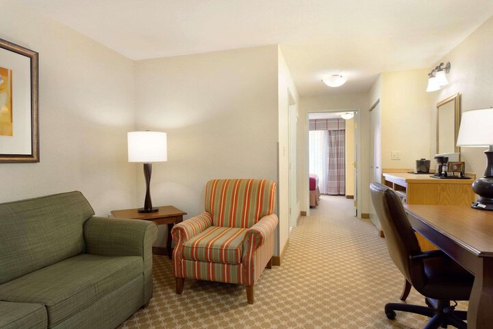 Room 7 of 13