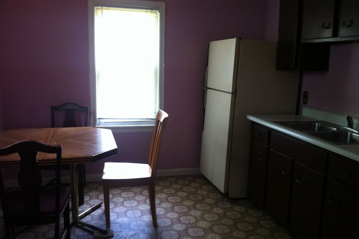 Room 13 of 21