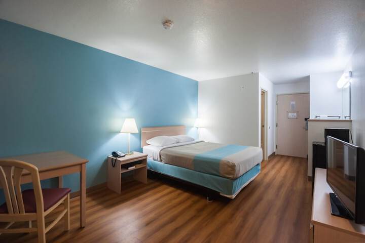 Room 34 of 52