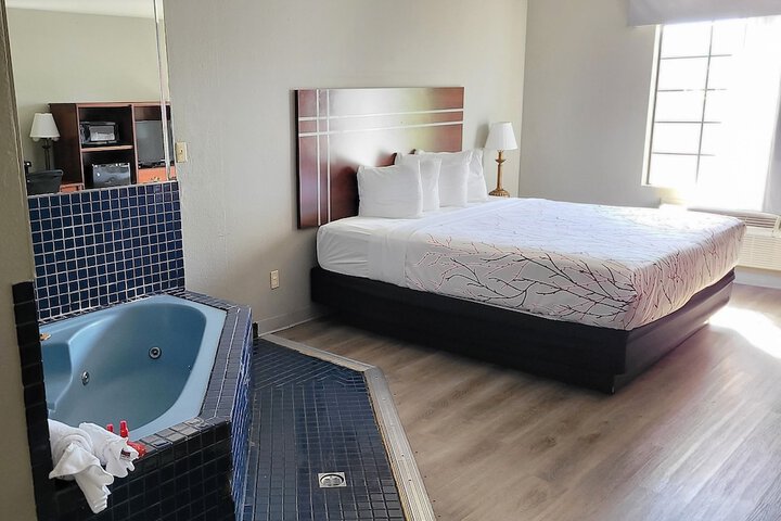 Room 13 of 26