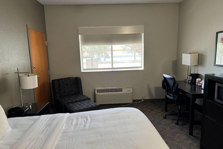 Comfort Inn Huntington near University area