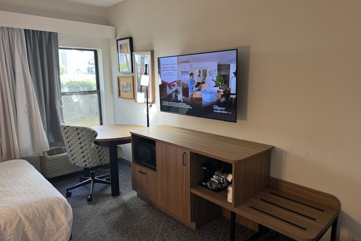 Hampton Inn Mansfield / Ontario