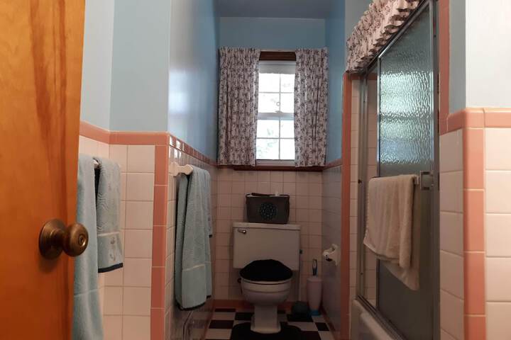 Room 16 of 50