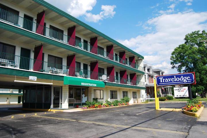 Travelodge by Wyndham Chambersburg
