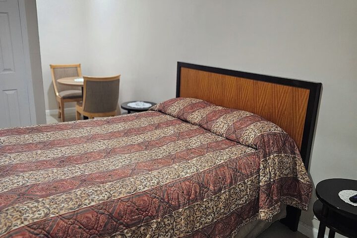Room 15 of 30