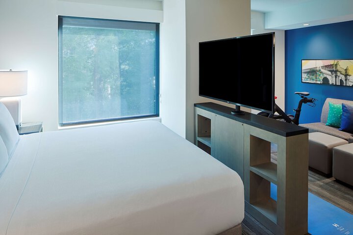 Room 12 of 50