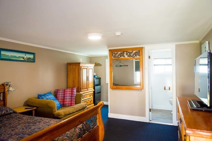 Room 19 of 34