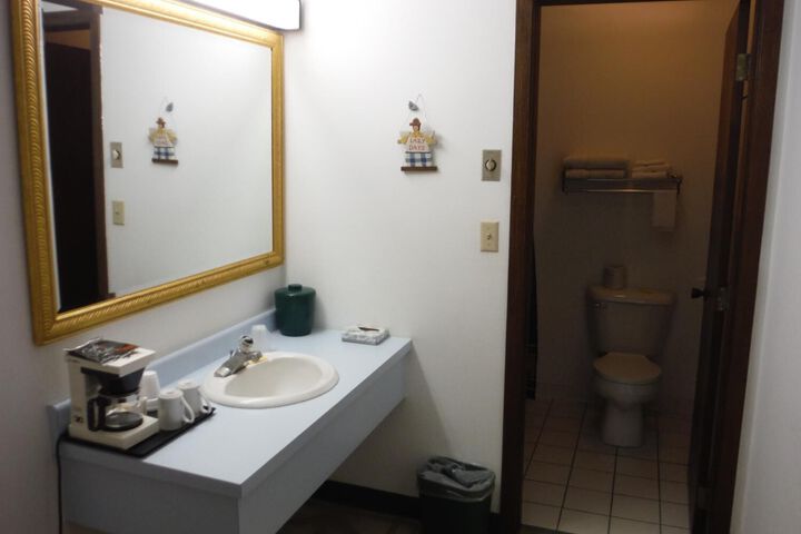 Caravan Motel