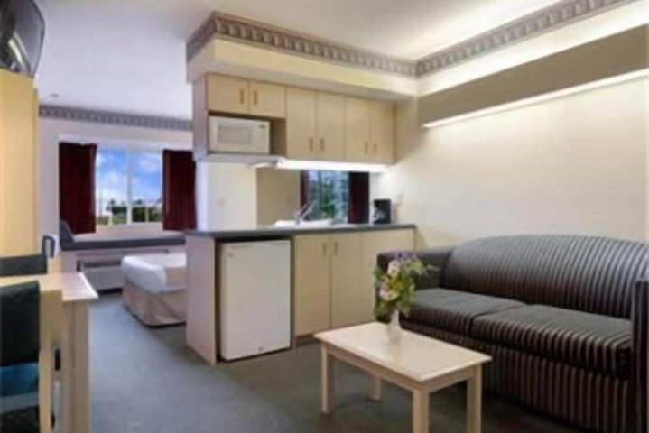 Stay Express Inn & Suites Atlanta