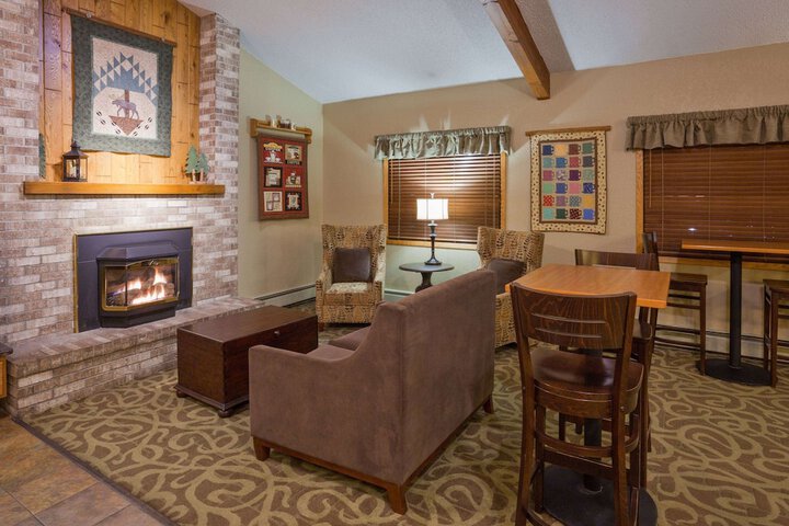 Hotel Interior 11 of 49