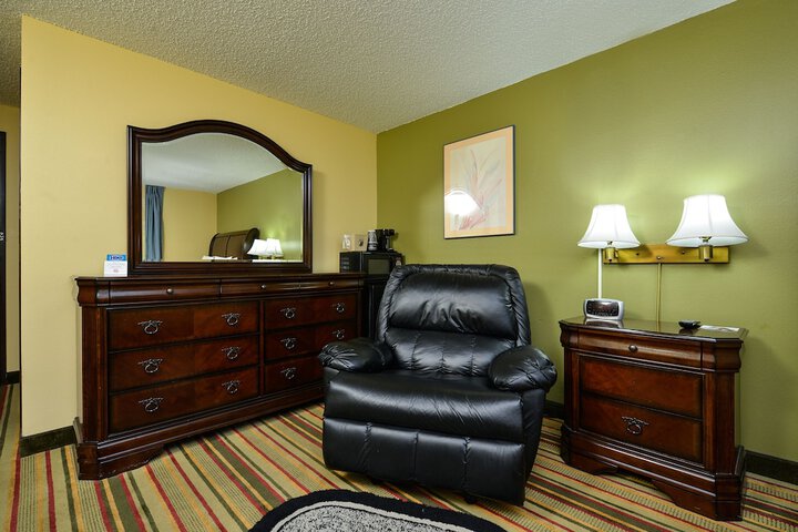 Room 29 of 33