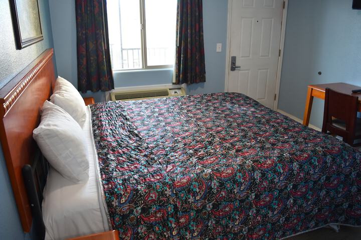 Corcoran Inn