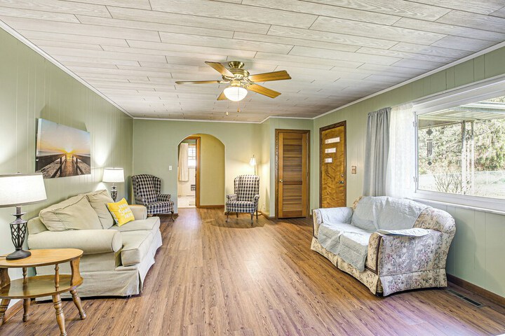 Stay & Play: West Virginia Country Home!