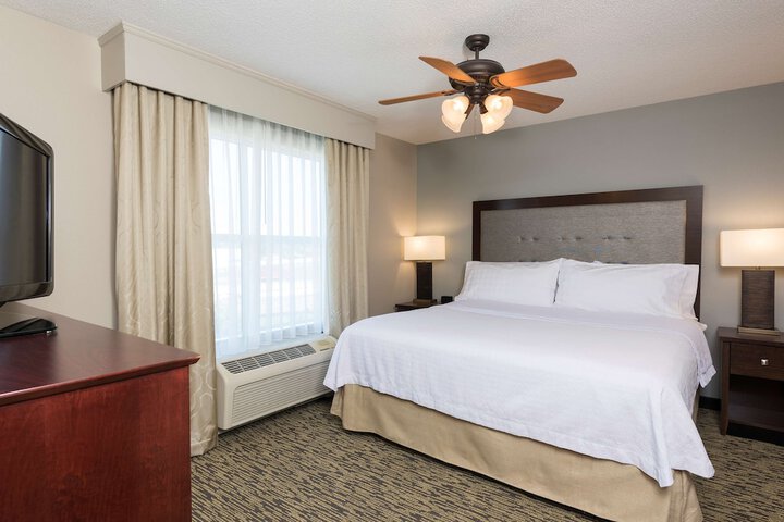 Room 16 of 24