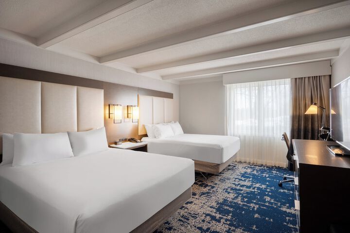 Crowne Plaza Albany - The Desmond Hotel by IHG