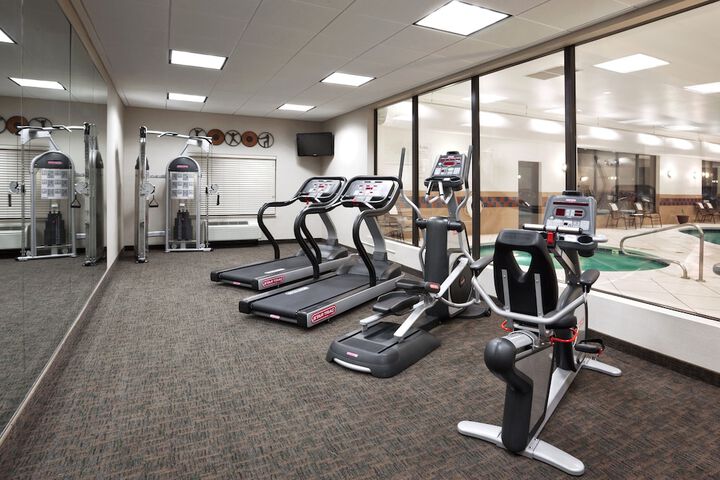 HOLIDAY INN EXPRESS & SUITES ZANESVILLE NORTH by IHG
