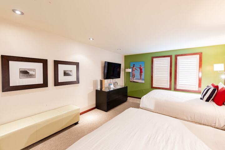 Room 14 of 43